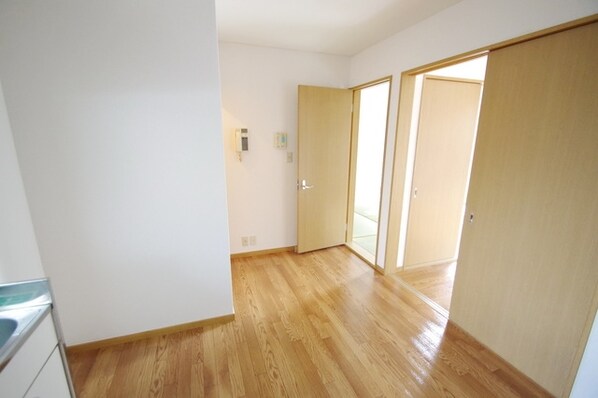 ピースフルイーストの物件内観写真